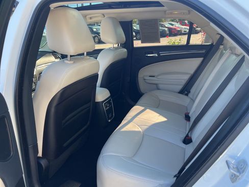 Used 2022 Chrysler 300 Touring L w/ Popular Equipment Group image 11