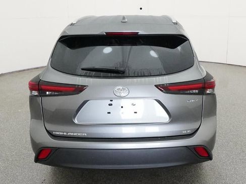 New 2026 Toyota Highlander XLE AWD/4WD image 7