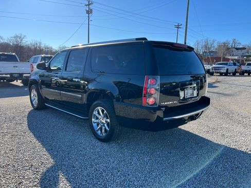 Used 2013 GMC Yukon XL Denali image 6
