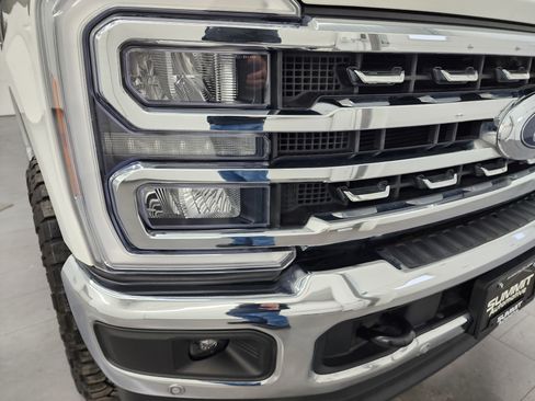 Used 2024 Ford F250 Lariat w/ Lariat Ultimate Package image 25