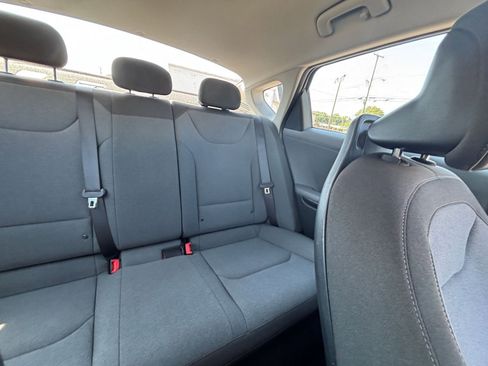 Used 2025 Kia K4 FWD image 37