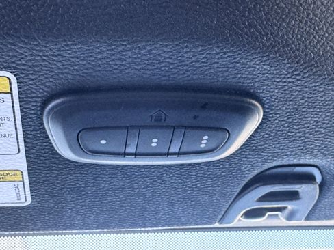 Used 2021 Jeep Wrangler Unlimited Sahara w/ Uconnect 4C Nav & Sound Group image 19