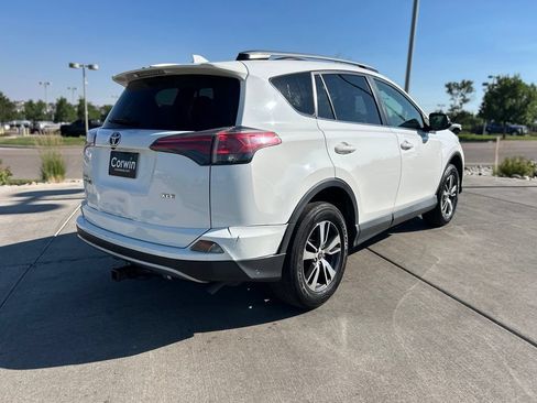 Used 2018 Toyota RAV4 XLE FWD image 8