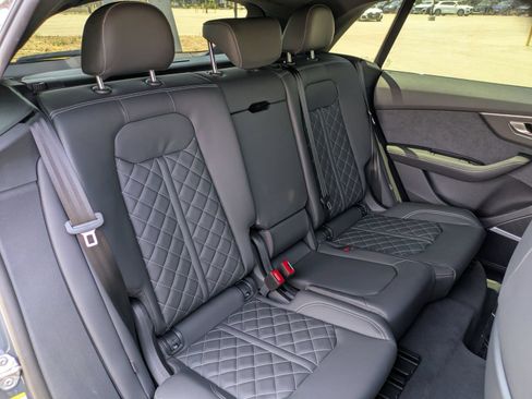New 2026 Audi SQ8 Premium Plus AWD/4WD image 11