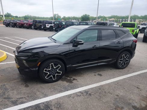 Used 2023 Chevrolet Blazer RS AWD/4WD image 23