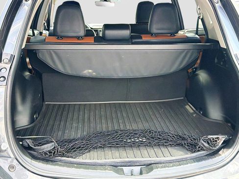 Used 2017 Toyota RAV4 Limited FWD image 30