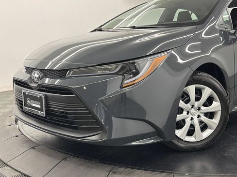 Used 2026 Toyota Corolla LE FWD image 4