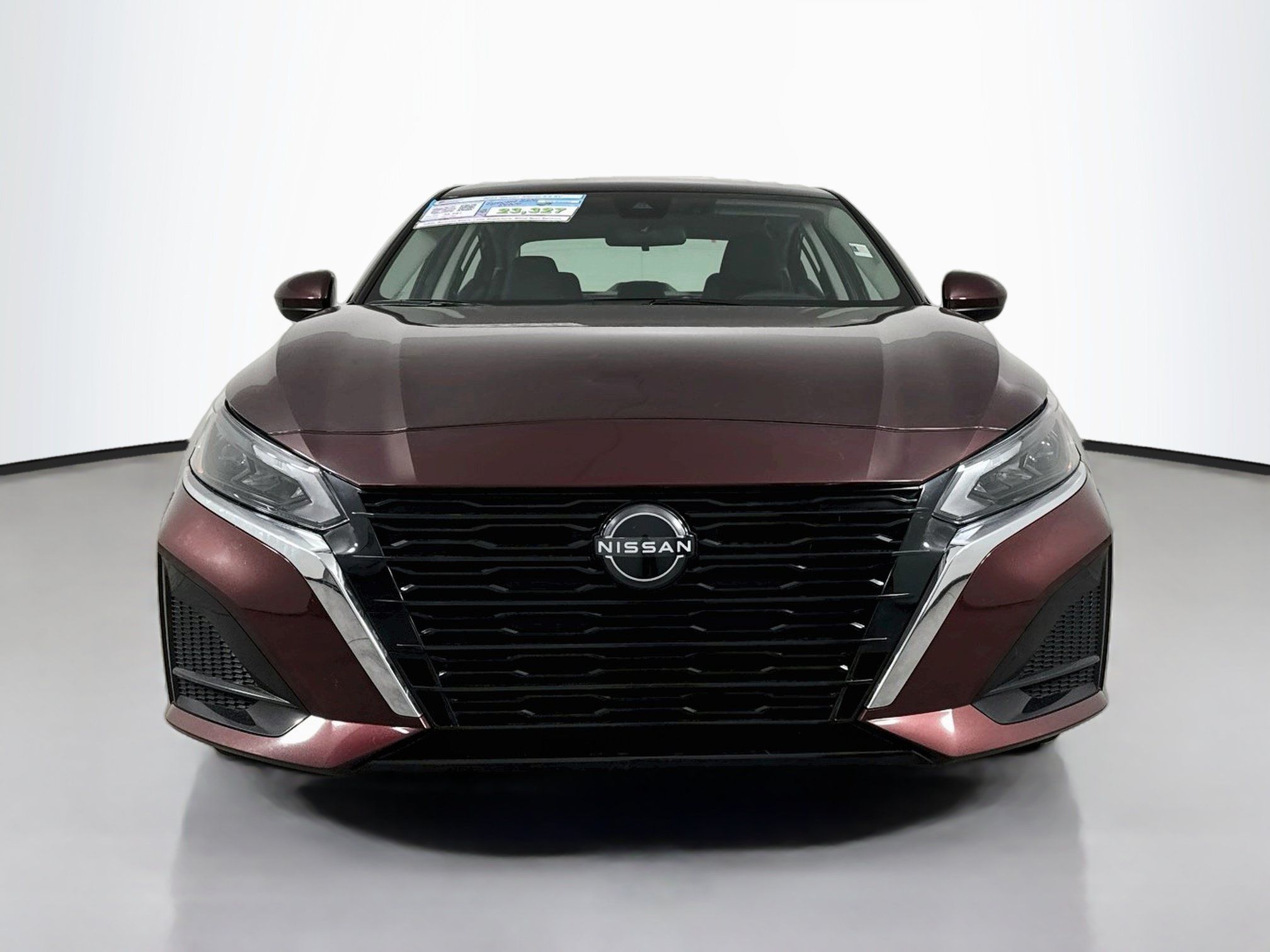 Used 2023 Nissan Altima 2.5 SV AWD/4WD image 2