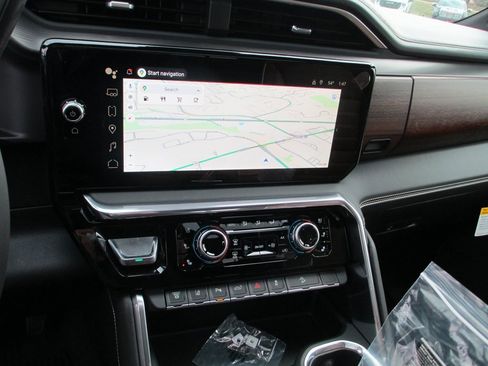 New 2026 GMC Sierra 3500 Denali Ultimate image 18