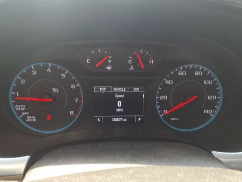 Used 2020 Chevrolet Traverse LT w/ LPO, Floor Liner Package FWD image 21
