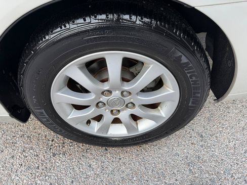 Used 2003 Lexus ES 330 FWD image 12