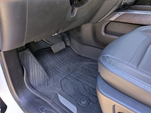 Used 2021 GMC Sierra 2500 Denali w/ Denali Ultimate Package image 14