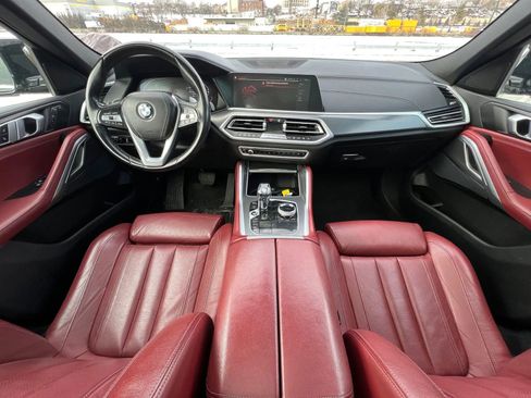 Used 2022 BMW X6 xDrive40i w/ Executive Package image 18