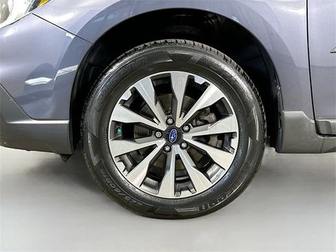 Used 2017 Subaru Outback 2.5i Limited image 12