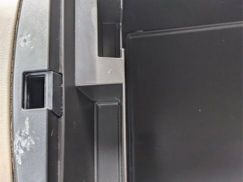 Used 2019 GMC Yukon SLT w/ Open Road Package image 25