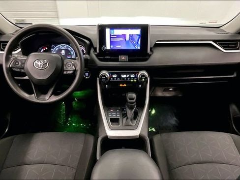 Used 2024 Toyota RAV4 XLE AWD/4WD image 18
