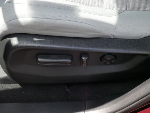 Certified 2019 Honda CR-V EX image 20