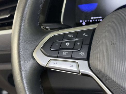 Used 2024 Volkswagen Jetta SE w/ Panoramic Sunroof Package FWD image 32