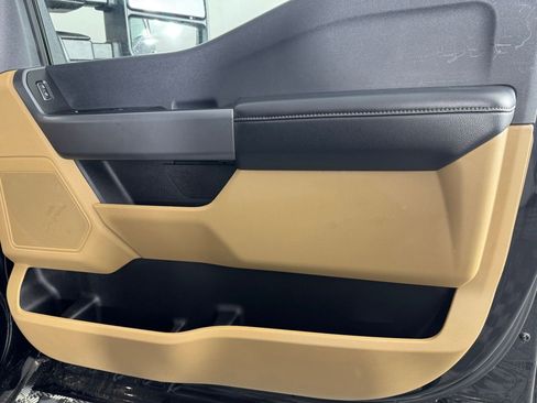 Used 2025 Ford F250 XLT AWD/4WD image 32