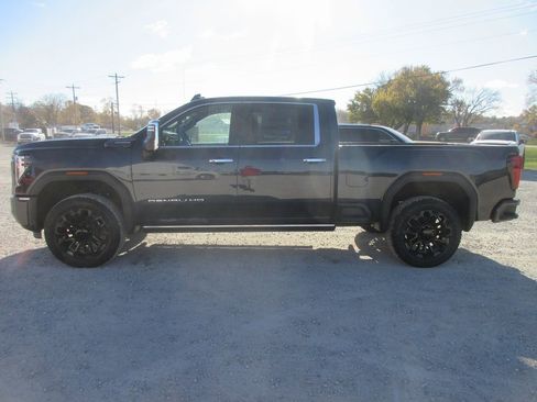 New 2026 GMC Sierra 2500 Denali Ultimate image 10