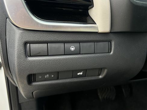 Certified 2023 Nissan Rogue SL w/ SL Premium Package image 14