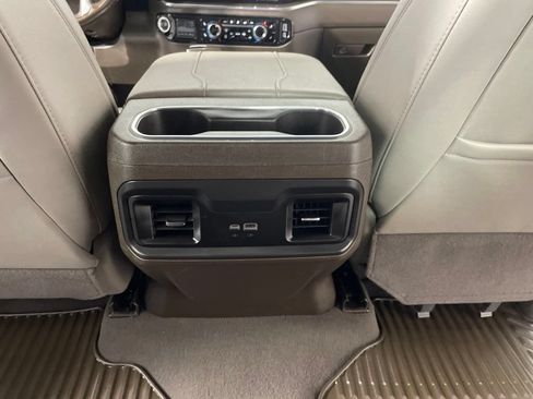 Used 2024 Chevrolet Silverado 1500 LT w/ Leather Package AWD/4WD image 21