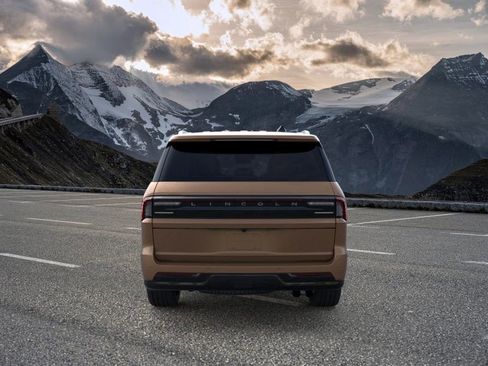 New 2025 Lincoln Navigator Black Label image 5