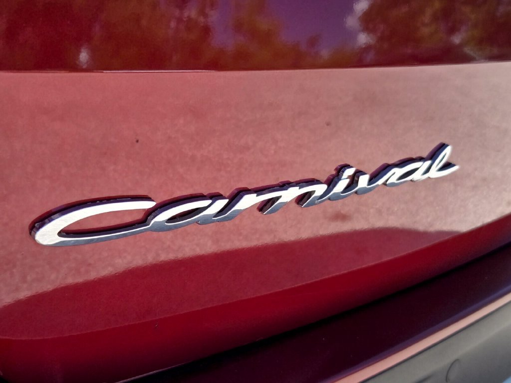 Used 2022 Kia Carnival SX FWD image 27