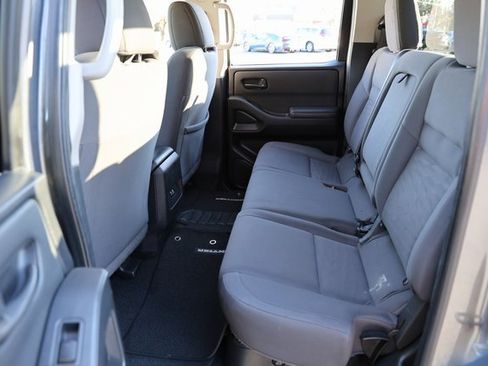 Used 2022 Nissan Frontier S w/ Technology Package image 17