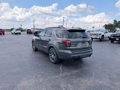 Used 2018 Ford Explorer Sport w/ Equipment Group 401A AWD/4WD image 3