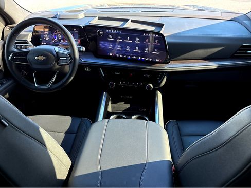 Used 2026 Chevrolet Tahoe Premier image 4