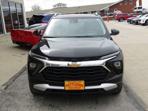 Used 2025 Chevrolet TrailBlazer LT AWD/4WD image 13