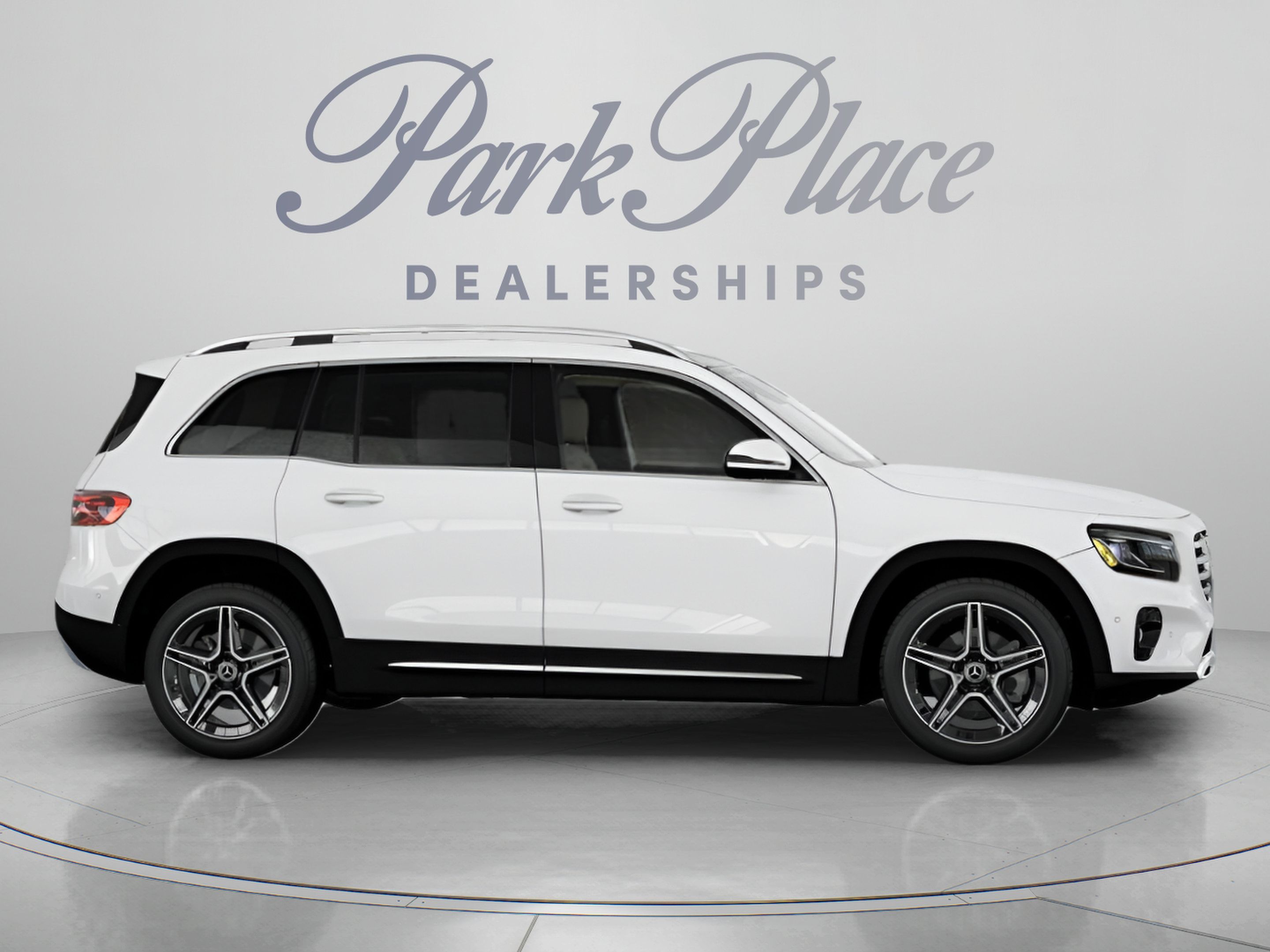 Used 2026 Mercedes-Benz GLB 250 4MATIC image 27