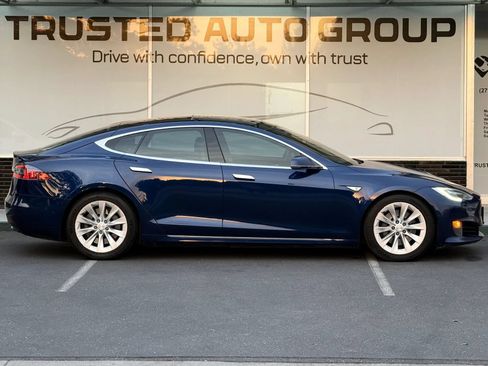 Used 2016 Tesla Model S 75D AWD/4WD image 5