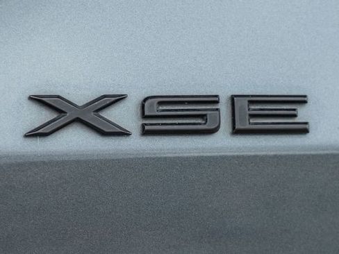 Used 2019 Toyota Avalon XSE FWD image 6