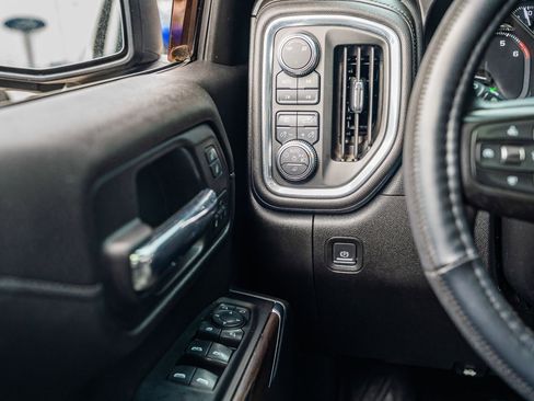 Used 2019 GMC Sierra 1500 SLT w/ SLT Premium Plus Package image 28