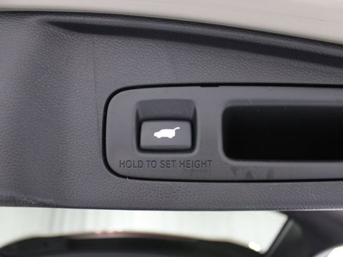 Used 2018 Honda CR-V EX-L image 18