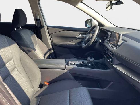 Used 2024 Nissan Rogue SV AWD/4WD image 10