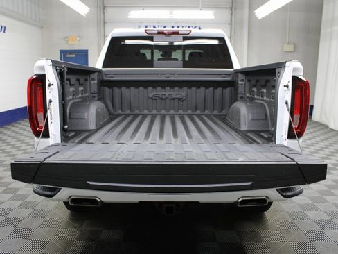 Used 2024 GMC Sierra 1500 AT4 image 43