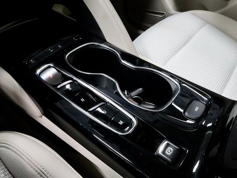 Used 2023 Buick Envision Preferred image 30