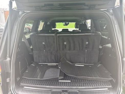 Certified 2024 Jeep Wagoneer 4WD image 38
