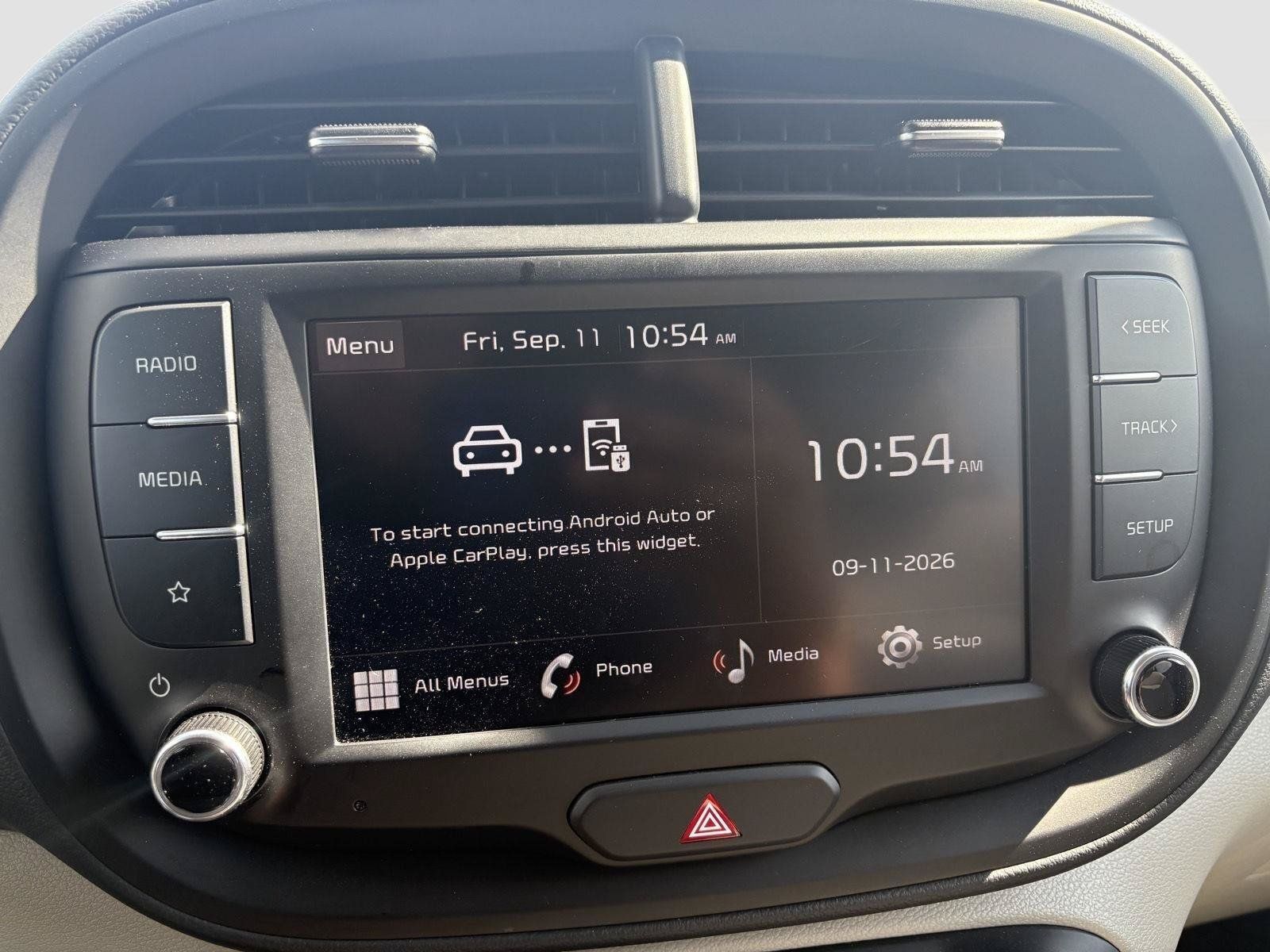Used 2025 Kia Soul LX FWD image 31