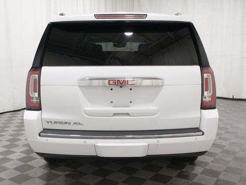 Used 2019 GMC Yukon XL Denali w/ Denali Ultimate Package AWD/4WD image 34