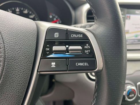 Used 2019 Kia Sorento SX image 32