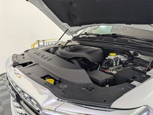 Used 2025 RAM 1500 Limited image 41