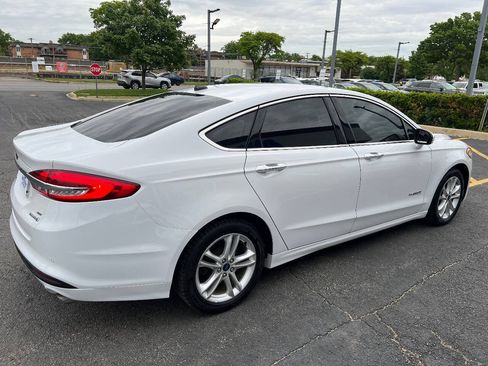 Used 2018 Ford Fusion SE w/ Equipment Group 602A FWD image 13