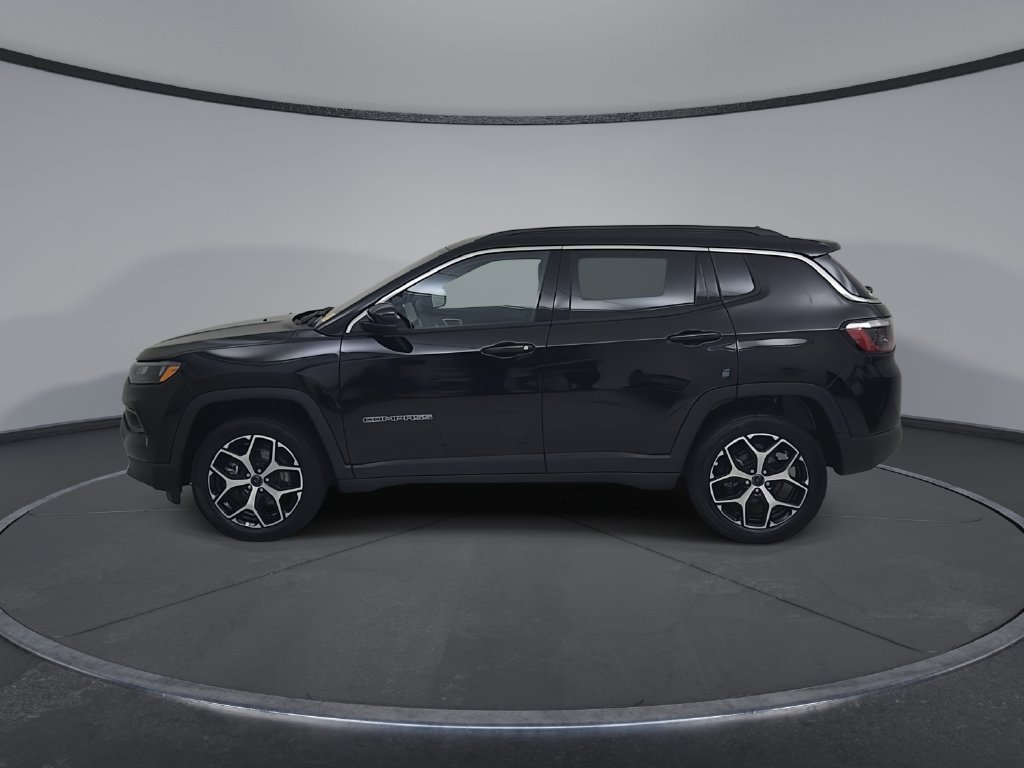 Certified 2026 Jeep Compass Limited AWD/4WD image 11