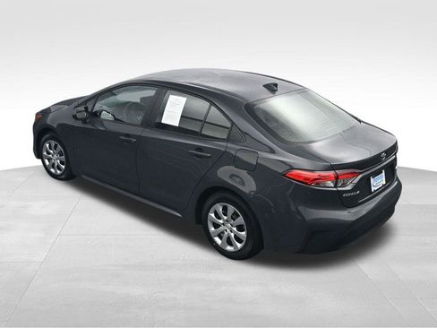 Used 2025 Toyota Corolla LE w/ Convenience Package FWD image 30