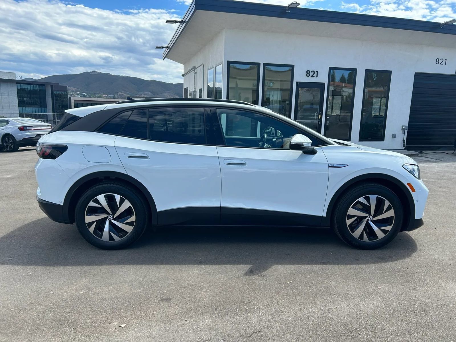 Used 2023 Volkswagen ID.4 Pro RWD image 4