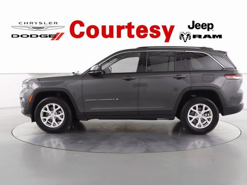 Certified 2022 Jeep Grand Cherokee Limited image 8